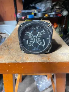 Fuel quantity indicator Cessna 340 402 414 421B